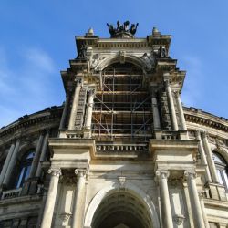 Exedra_Semperoper_Dresden